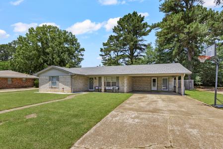 2604 Pemberton Avenue, Tupelo, Mississippi 38801, USA
