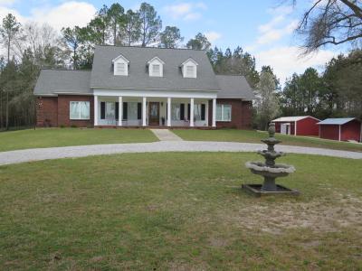 160 Betty Sanderson Road, Waynesboro, Mississippi 39367, USA