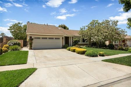 1348 Jean, Redlands, California 92374, USA