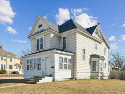 323 N Frederick Avenue, Oelwein, Iowa 50662, USA