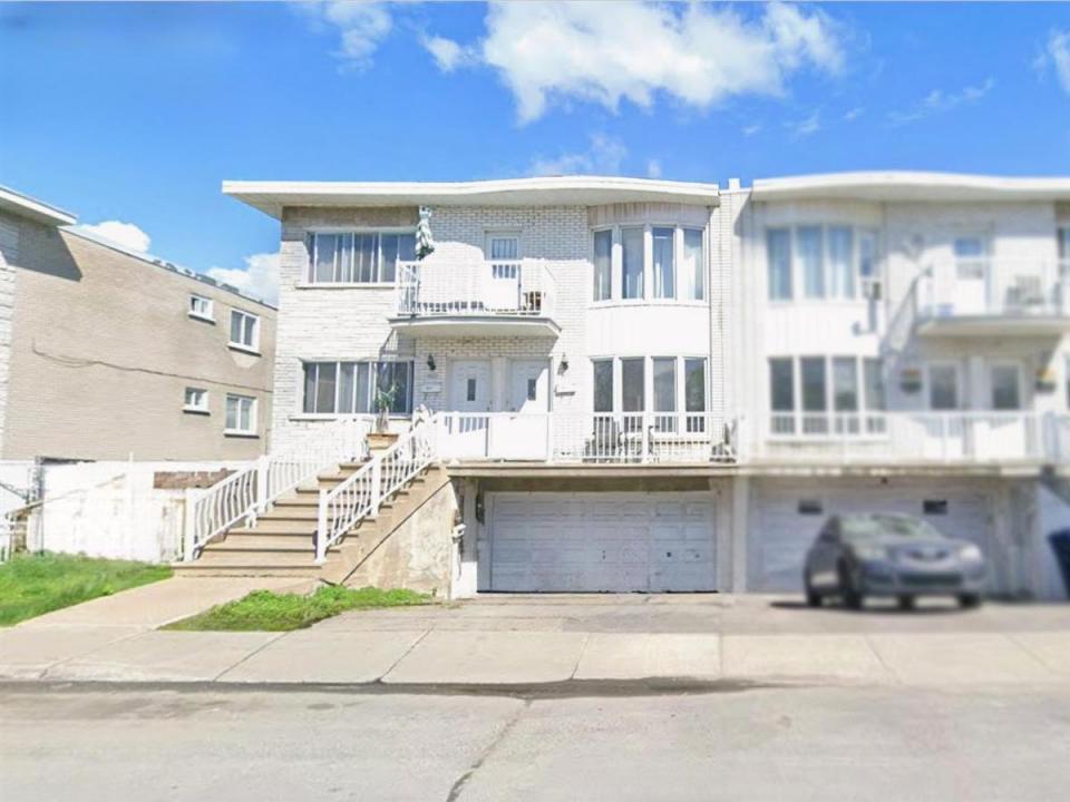 4831-4833 Boul. Notre-Dame, Laval (Chomedey), Quebec H7W 1V2, Canada