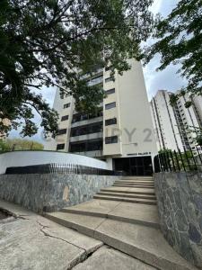 Av. 108 Alquiler de Apartamento Edificio Orinoco Palace, Valencia, Carabobo 2001, Venezuela