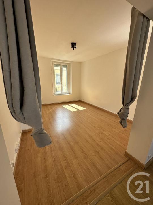 Reims, Champagne-Ardenne 51100, France