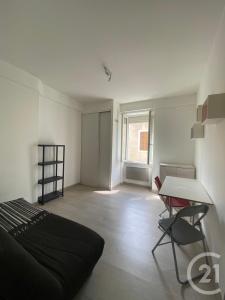 Pau, Aquitania 64000, Francia