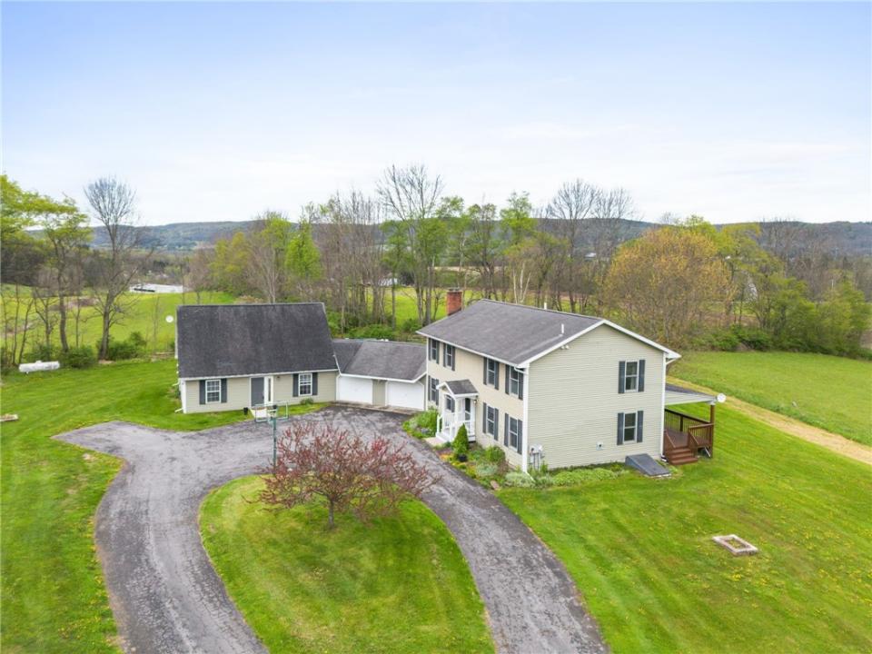 152 Kukenberger Meadow Lane, Middlefield, New York 13326, USA