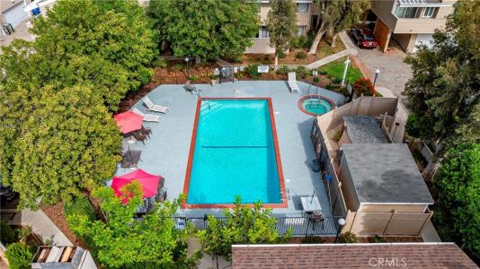 9952 Sepulveda , 5, San Fernando, California 91345, USA