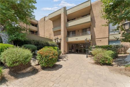 16866 Kingsbury , 107, Granada Hills, California 91344, USA