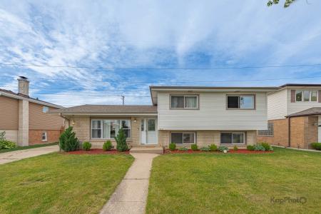 8142 W Lyons Street, Niles, Illinois 60714, Estados Unidos