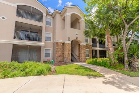 940 Village Trail Court, 2-208, Port Orange, Florida 32127, USA