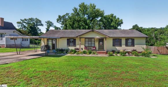 135 W Church Street, Cowpens, Caroline Du Sud 29330, États-Unis