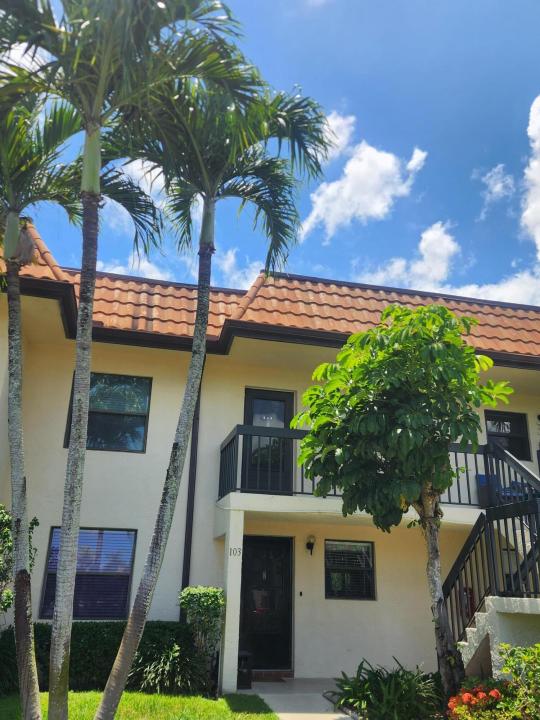 7257 Golf Colony #203, Lake Worth, Florida 33467, USA