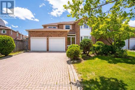 50 PICCADILLY ROAD, Richmond Hill (doncrest), Ontario L4B 1S8, Canada