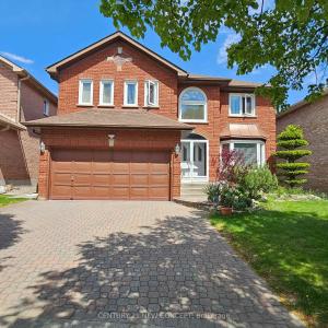 3 HEARTHSTONE CRESCENT, Richmond Hill, Ontario L4B 3E2, Canada