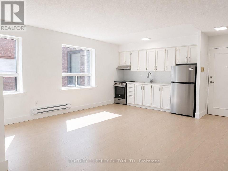2373 BLOOR STREET WEST, Toronto (high Park-swansea), Ontario M6S 1P6, Canada