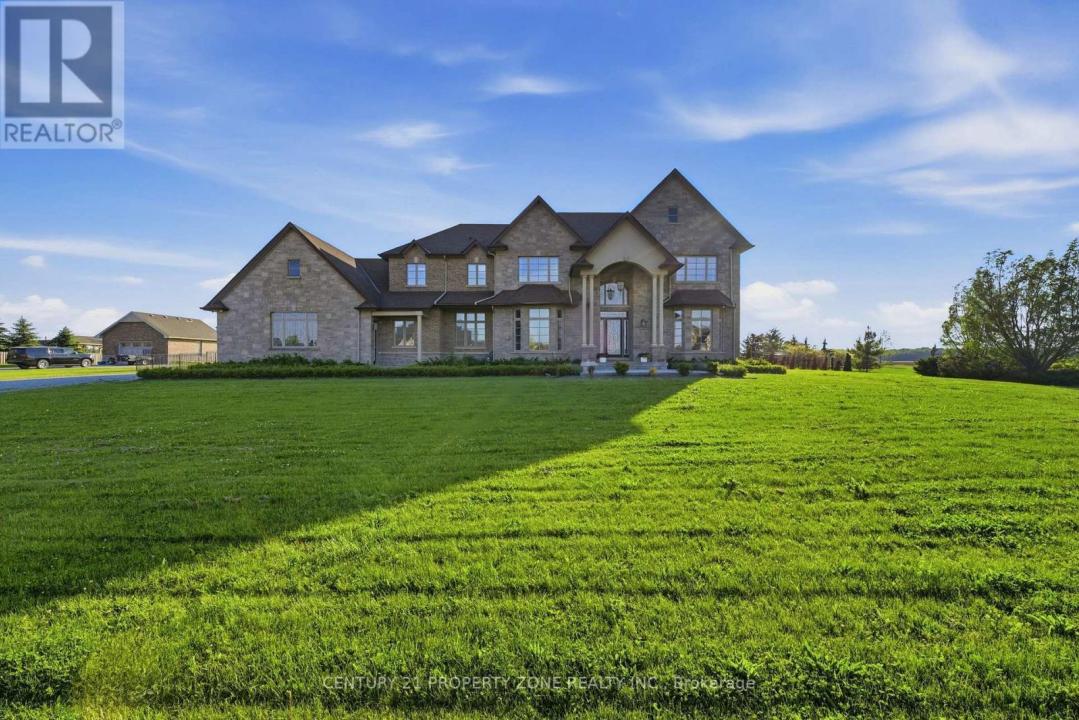 14 WISTERIA LANE, Haldimand, Ontario N0A 1R0, Canada