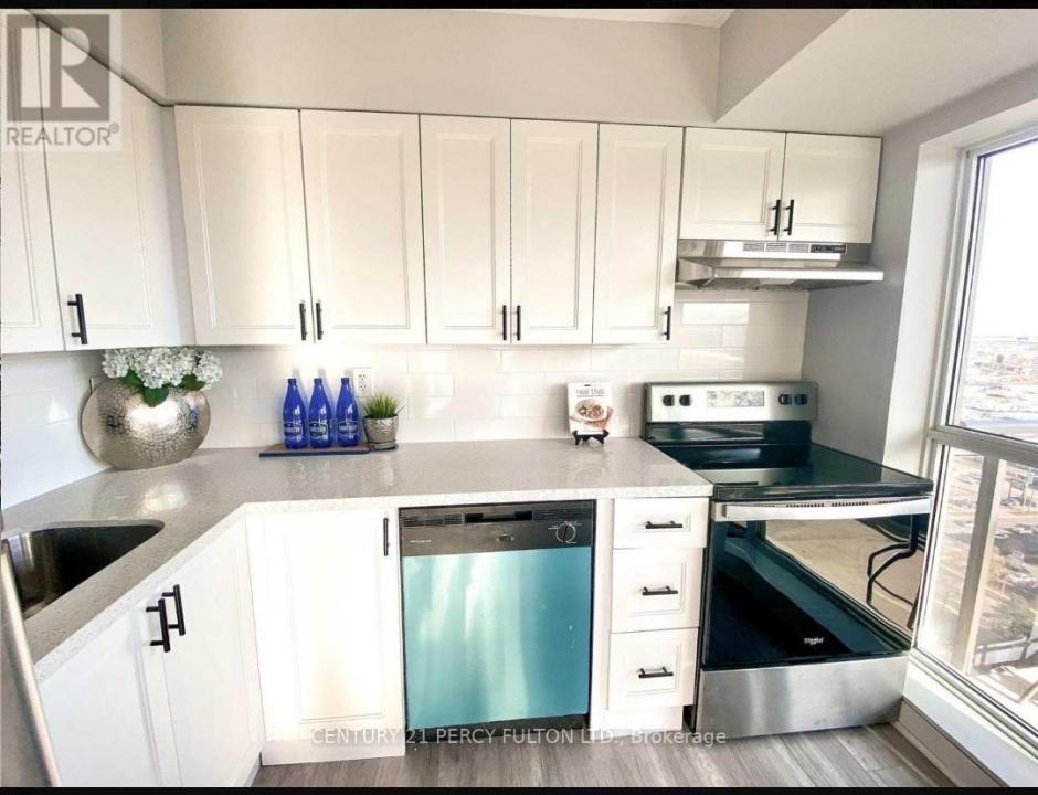 215 QUEEN STREET E, Brampton, Ontario L6Y 1M6, Canadá