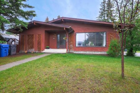 5314 57 AVENUE, Rocky Mountain House, Alberta T4T 1M7, Canada