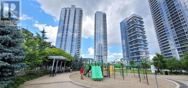 275 VILLAGE GREEN SQUARE, Toronto (agincourt South-malvern West), Ontario M1S 0L8, Canada