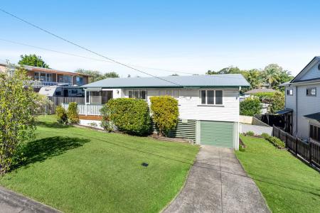 34 Banoon Drive, Wynnum, QLD 4178, Australia