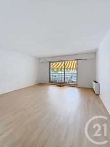 Courbevoie, Île-de-France 92400, France
