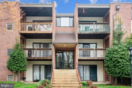 10724 W West Drive Unit# 204, Fairfax, Virginia 22030, USA