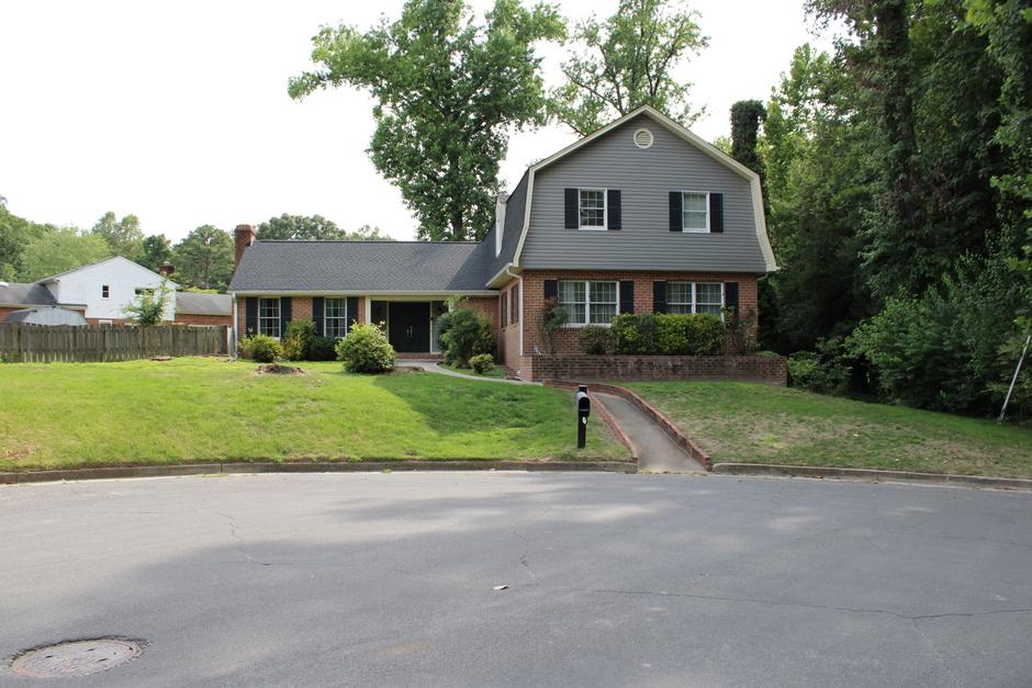 1315 Appomattox Dr, Colonial Heights, Virgínia 23834, Estados Unidos