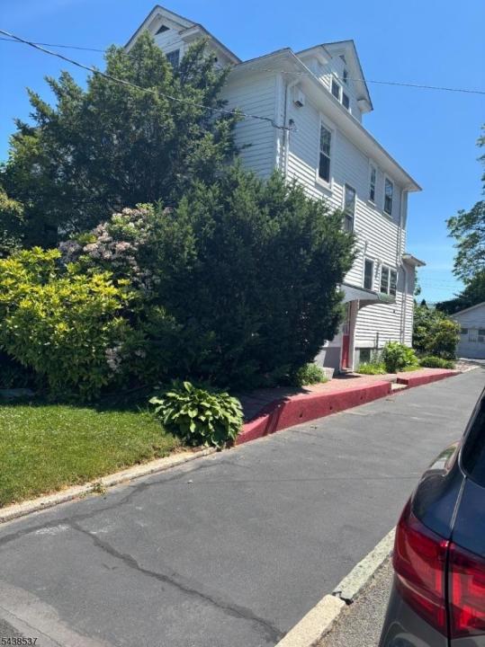 2074 Stowe St, Union Twp., نيو جيرسي 07083-6010, الولايات المتحدة