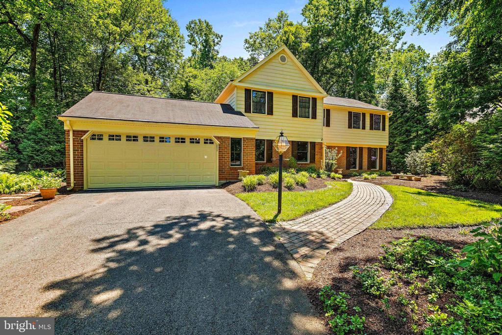 11311 Handlebar Road, Reston, Virginia 20191, USA