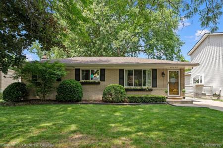 39734 Scottsdale Drive, Canton Charter Township, Michigan 48188