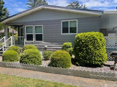 2404 Bay Ave, Ocean Park, Washington 98640, USA