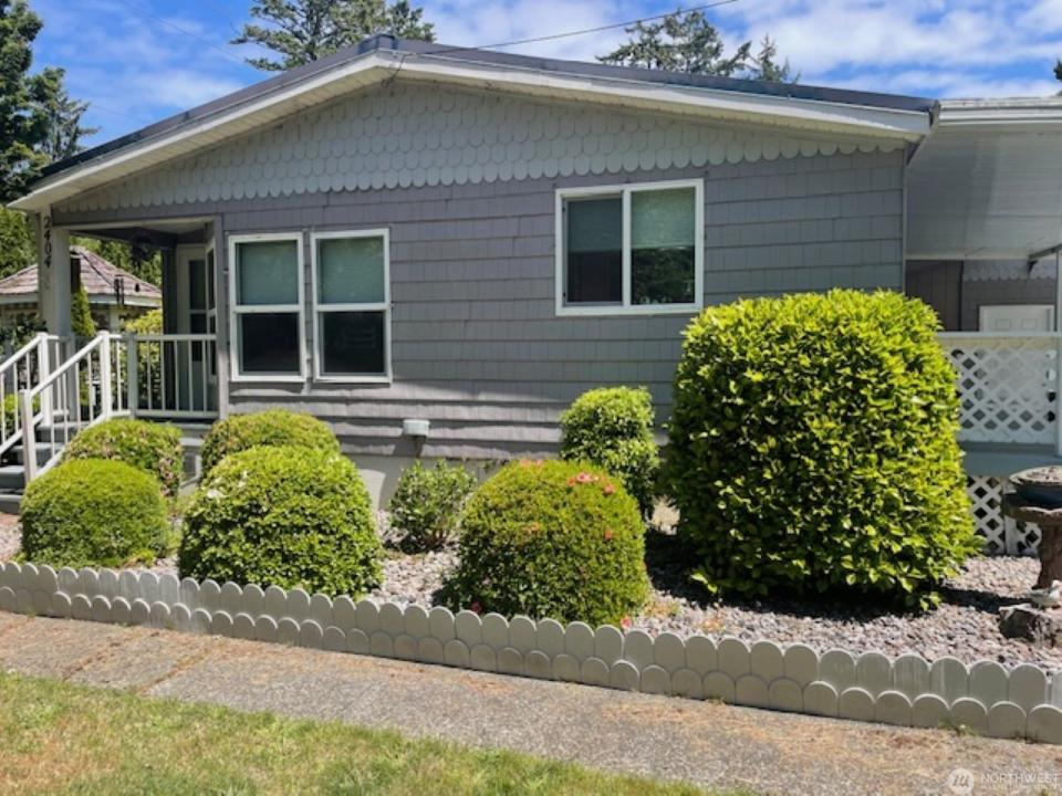 2404 Bay Ave, Ocean Park, Washington 98640, USA