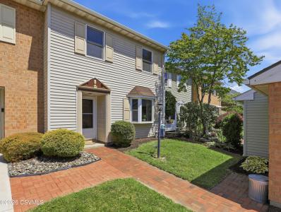 239 W Port Noble Drive, Bloomsburg, Pennsylvania 17815, USA