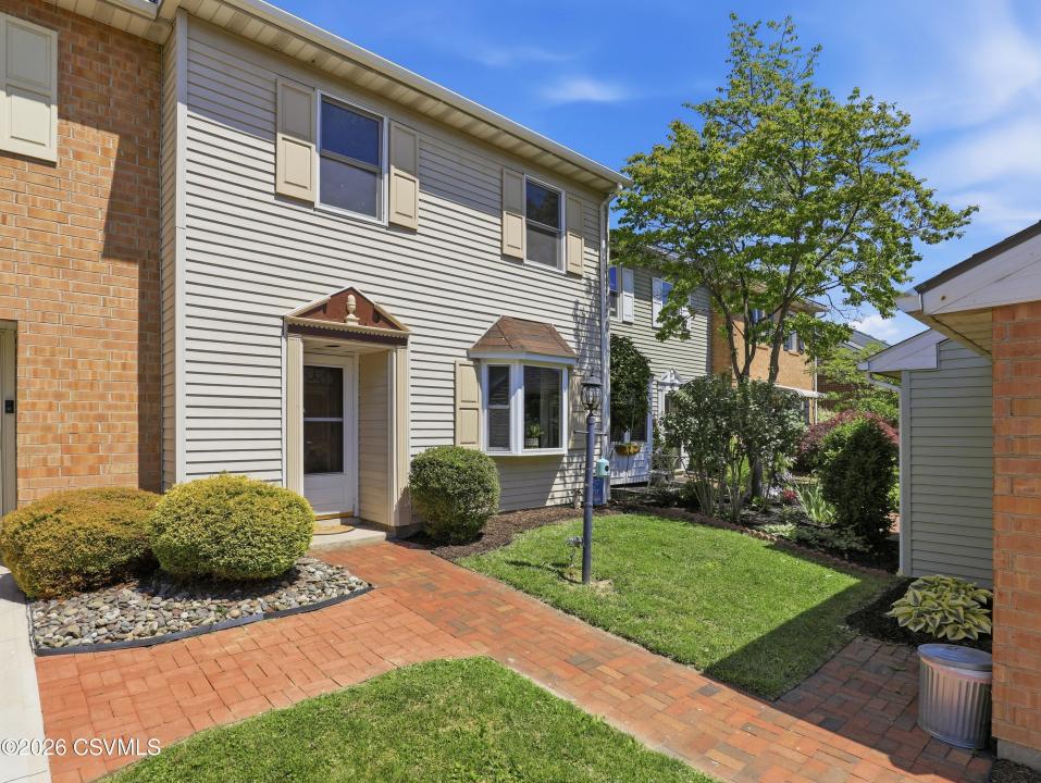 239 W Port Noble Drive, Bloomsburg, Pennsylvania 17815, USA
