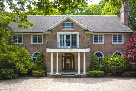 10 Emerson Ct, Hampton Bays, New York 11946, USA
