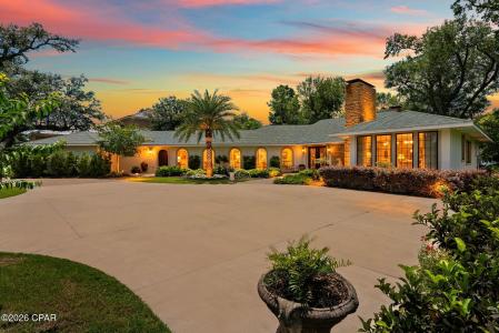 518 Bunkers Cove Road, Panama City, Florida 32401, USA