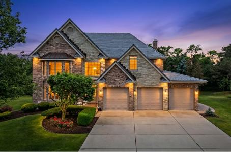 8136 Aberdeen Drive, Palos Heights, אילינוי 60463, ארצות הברית של אמריקה