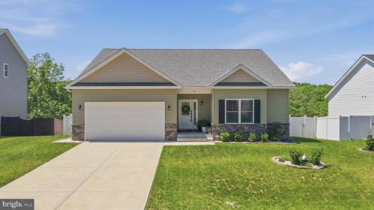 54 Larimar Lane, Inwood, West Virginia 25428, USA