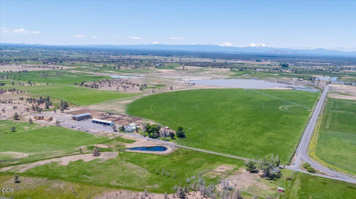 10410 SW Houston Lake Road, Powell Butte, Oregon 97753, États-Unis