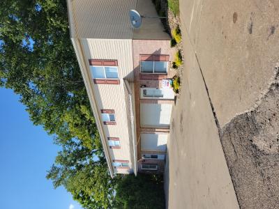 527-547 Ridge Ave. NE , New Philadelphia, אוהיו 44663, ארצות הברית של אמריקה 