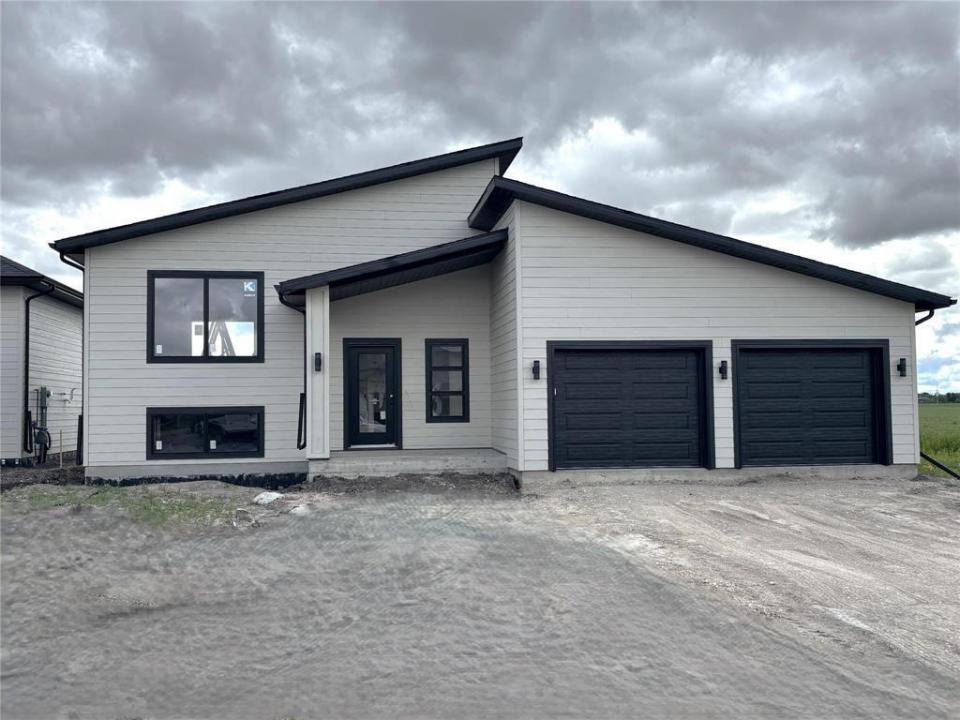 124 PRIMROSE LANE, Mitchell, 馬尼托巴 R5G 2Z3, 加拿大