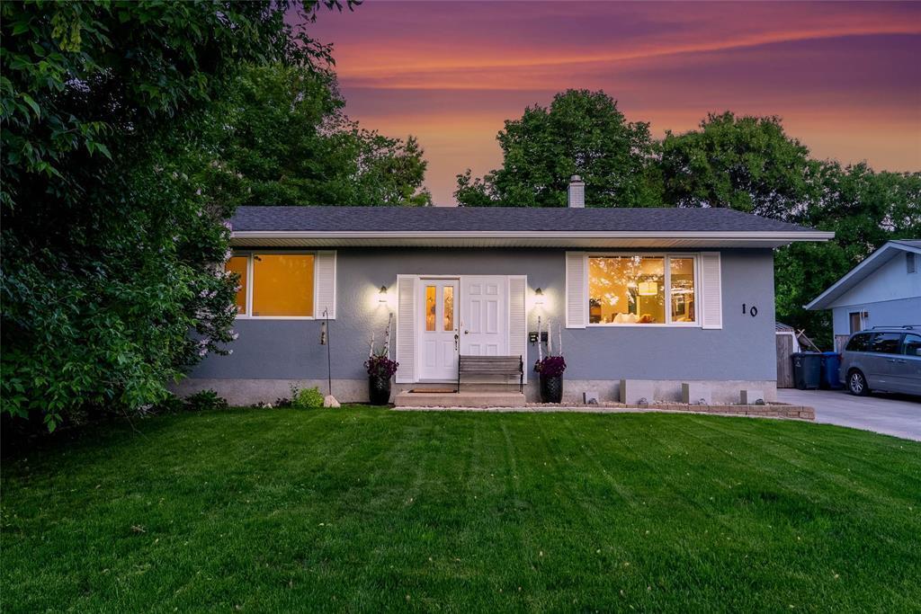 10 OAKRIDGE BAY, Winnipeg, Manitoba R2M 4G9, Canadá