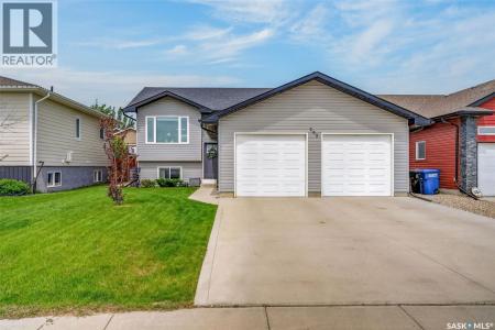203 SASKATCHEWAN AVENUE, Humboldt, Saskatchewan S0K 2A0, Canada
