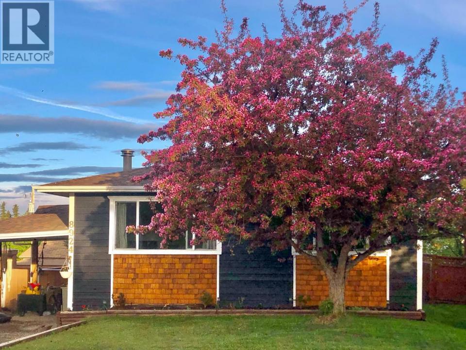 8924 88 STREET, Fort St. John, Columbia Britannica V1J 5B2, Canada