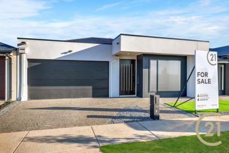 27 Cranberry Crescent, Thornhill Park, VIC 3335, Australia