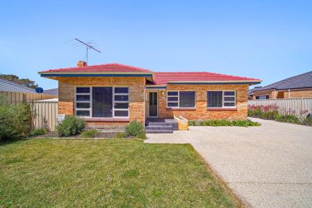 20a Hunt Street, Thornlie, WA 6108, Australia