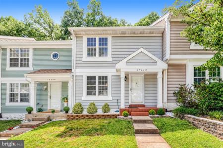 15242 Streamside Court, Dumfries, Wirginia 22025, USA