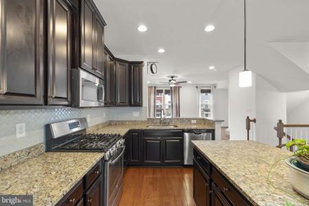 41690 Mcmonagle Square, Aldie, Virginia 20105, USA