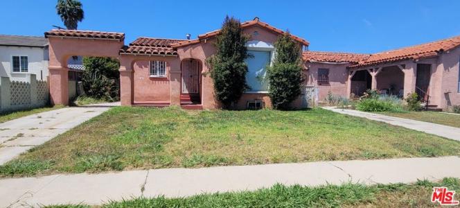 9149 S Halldale Avenue, Los Angeles, California 90047, USA
