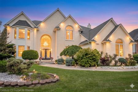 3021 Chinaberry Court, Sterling Heights, Michigan 48314, États-Unis