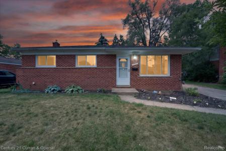35669 Hees Street, Livonia, Michigan 48150, Amerika Birleşik Devletleri